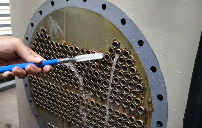 Bình giải nhiệt bị bẩn