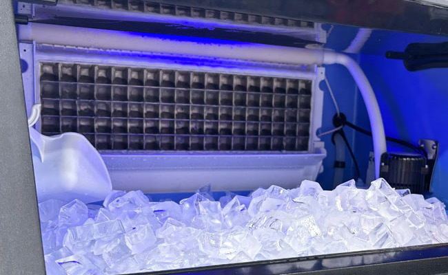 Máy tạo đá viên vuông