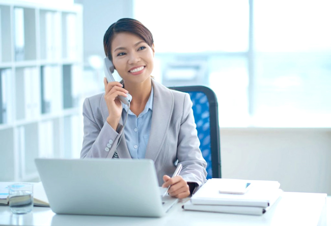 Trao đổi v&agrave; tư vấn ph&ugrave; hợp nhu cầu kh&aacute;ch h&agrave;ng