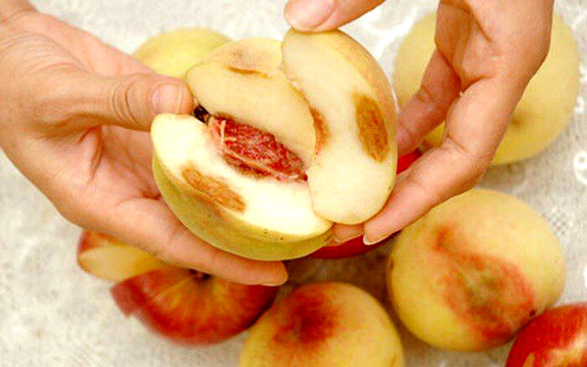 Hoa quả tươi với độ ẩm cao