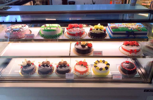 Dấu hiệu nhận biết tủ bánh kem không lạnh