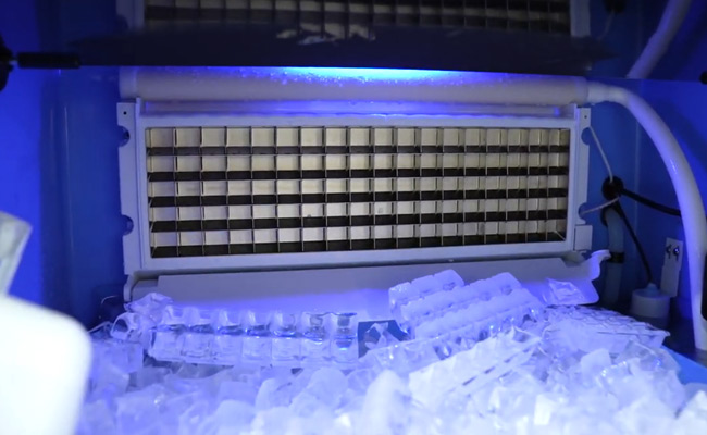 Cảm biến đầy thùng máy đá và những Lợi ích tuyệt vời