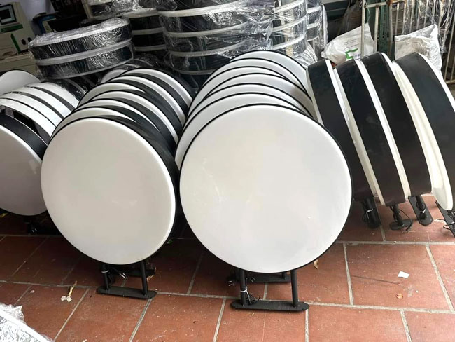 Hộp đ&egrave;n xe tr&agrave; sữa mica nổi