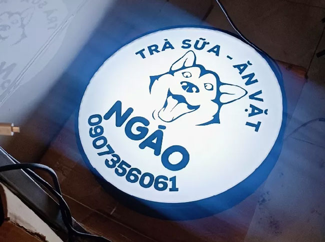 Hộp đ&egrave;n mẫu 2