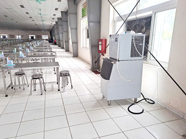 M&aacute;y l&agrave;m đ&aacute; vi&ecirc;n tại Quảng Ninh