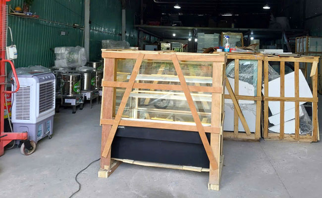 mua tủ bánh kem tại Quảng Ninh