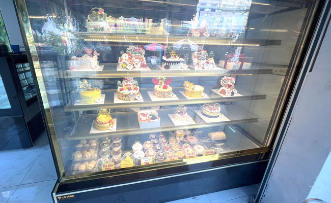 Mua tủ b&aacute;nh kem tại Huế