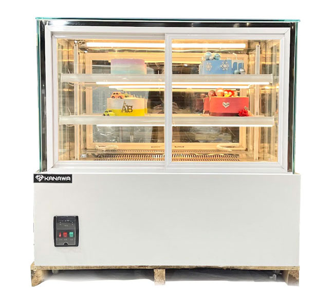 Tủ bánh kem 1m2 kính vuông 3 tầng cửa trước