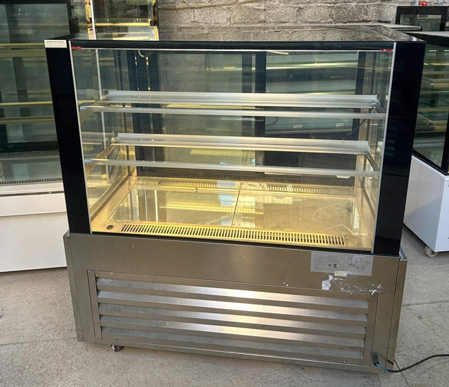 Tủ bánh kem Đà Nẵng thanh lý giá rẻ