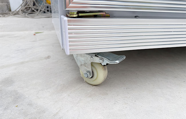 B&aacute;nh xe di chuyển linh hoạt 