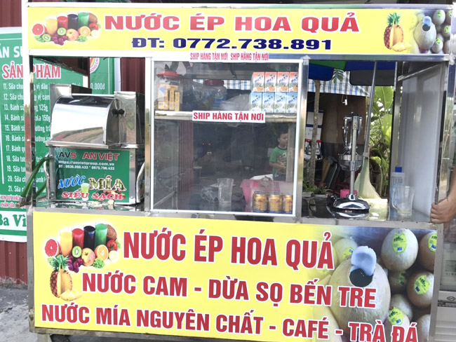 Chọn điểm b&agrave;y b&aacute;n h&uacute;t kh&aacute;ch