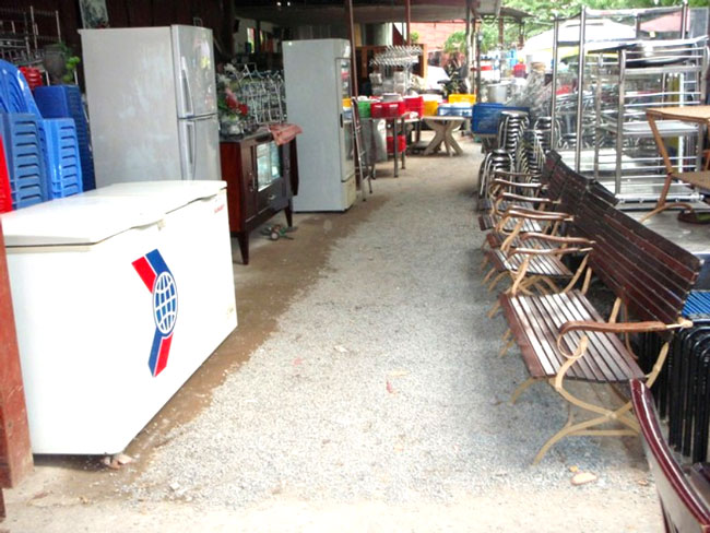 Cửa h&agrave;ng đồ cũ Phương Anh