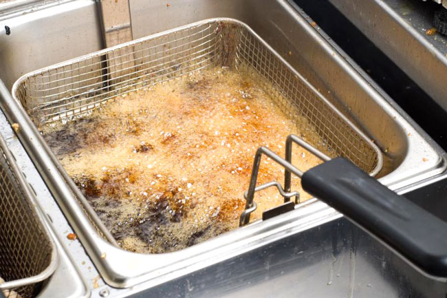 Bếp chiên nhúng gà rán