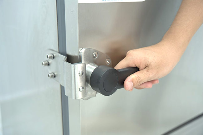 Tay cầm tủ hấp bánh bao điện 12 khay có điều khiển