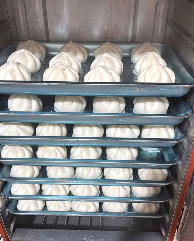 Đảm bảo khoảng cách khi xếp bánh bao