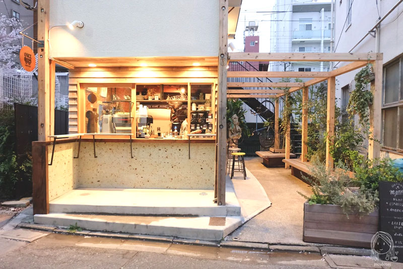 Qu&aacute;n cafe quy m&ocirc; nhỏ