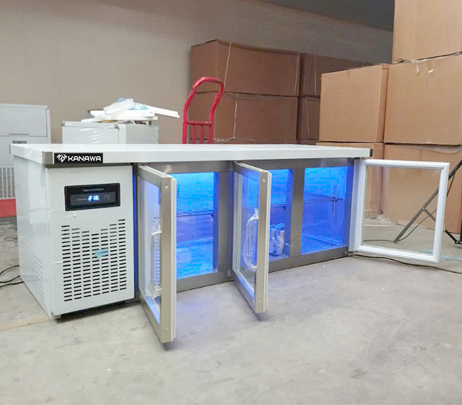 Thiết kế tủ m&aacute;t b&agrave;n chặt c&ocirc;ng nghiệp