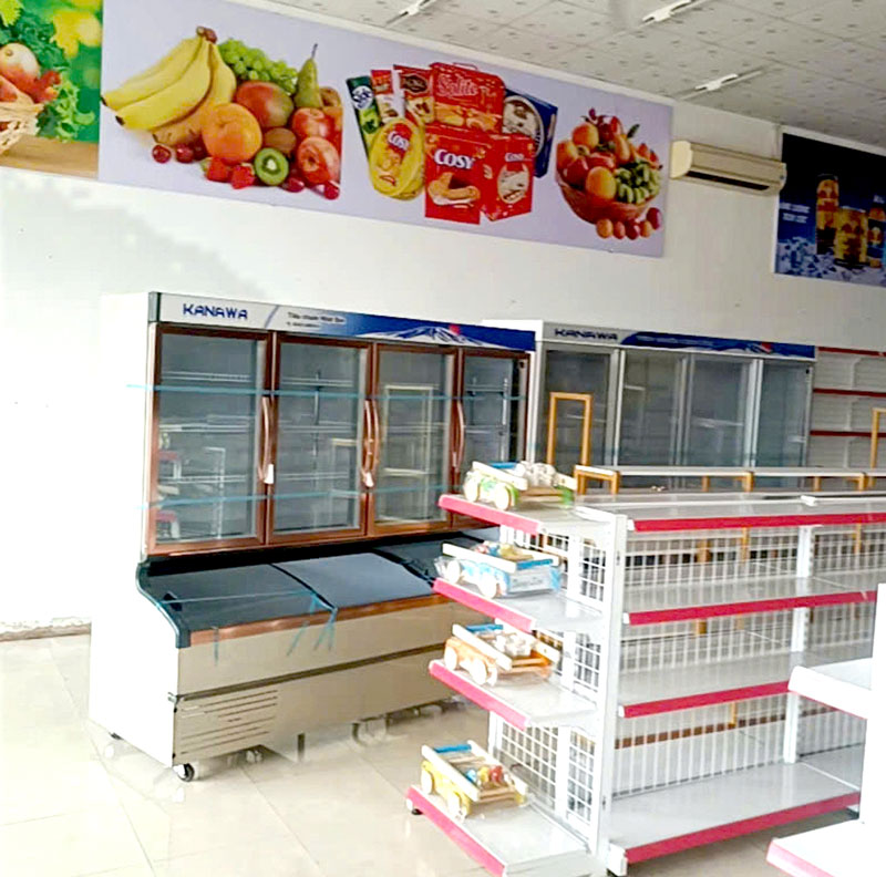 Tủ m&aacute;t trưng b&agrave;y rau củ quả