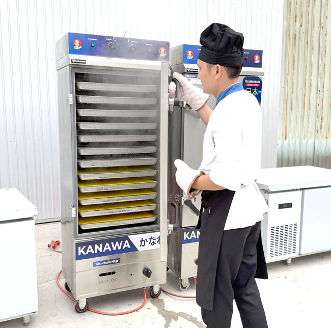 Thu cơm th&agrave;nh phẩm sau nấu hấp