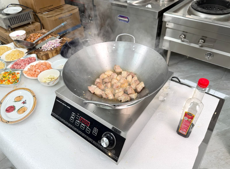 Bếp từ đơn công nghiệp cho quán ăn