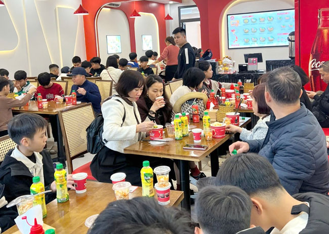 Thị trường qu&aacute;n cơm hiện nay