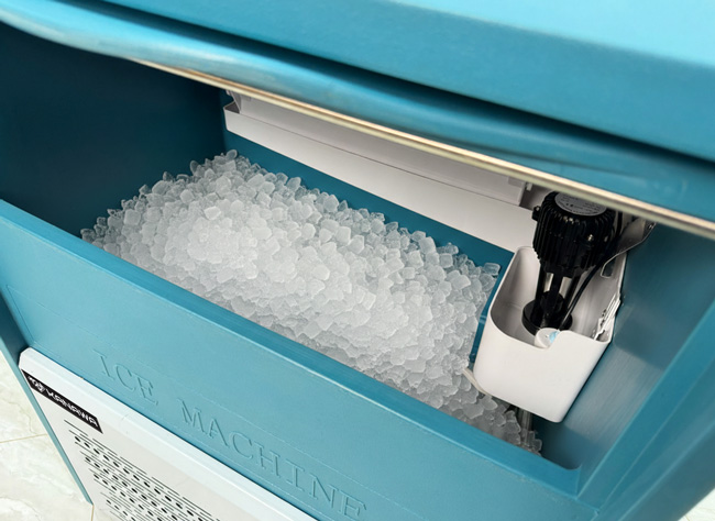 M&aacute;y l&agrave;m đ&aacute; mini vận h&agrave;nh chi ph&iacute; thấp