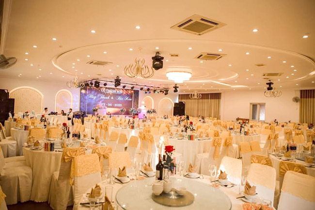 Vốn mở nh&agrave; h&agrave;ng quy m&ocirc; vừa