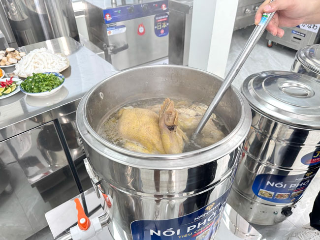 Nồi nấu phở bằng điện