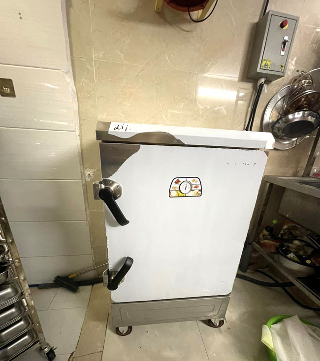 Sai lầm khi mua tủ cơm thanh l&yacute; gi&aacute; rẻ