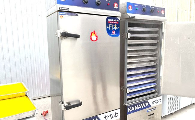 Tủ cơm công nghiệp 50kg (12 khay) giá bao nhiêu? Loại nào tốt nhất?